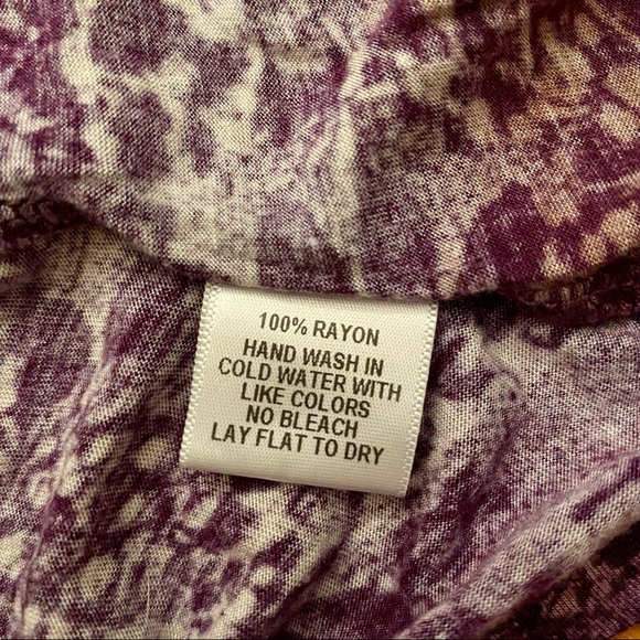 Sleeveless Purple Floral Abstract Tank Top Blouse - Picture 4 of 4